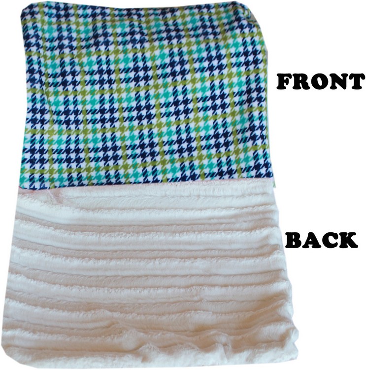 Luxurious Plush Carrier Blanket Aqua Plaid